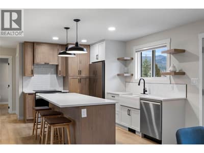 439 ORIOLE Way, Barriere