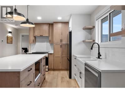 439 ORIOLE Way, Barriere