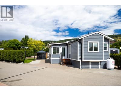 2022 Custom built 2 bed 1.5 bath home