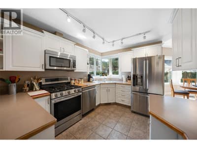 205 Merlin Court, Kelowna