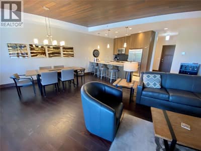 Open living with plenty of space to entertain.