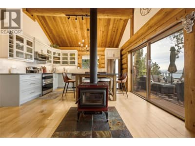 1934 Paly Road, Kelowna