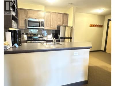 2064 Summit Drive Unit# 211, Panorama