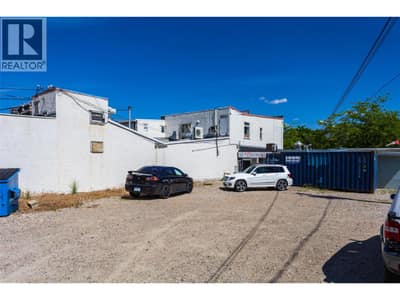 5860 Beach Avenue Unit# Unit A, Peachland