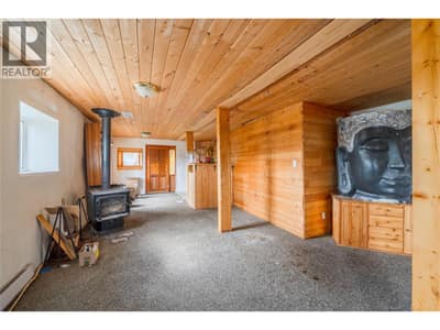 1400 Chasm Road, 70 Mile House