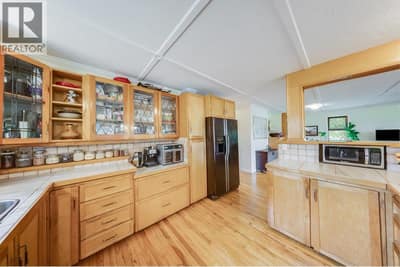 9841 TALBOT Road, Nelway