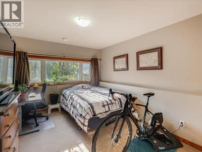 800A Redstone Drive, Rossland