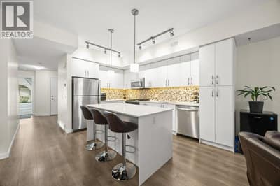 Kitchen with island seating