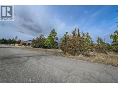 4963 Spruce Avenue, Canal Flats