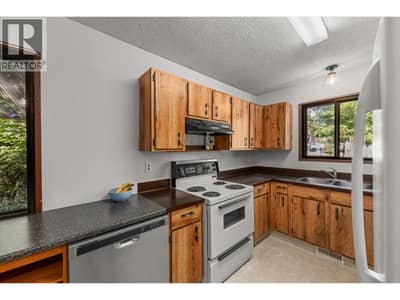 1485 Leaside Avenue, Kelowna