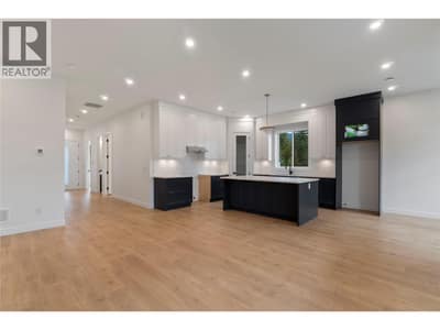 6900 42 Street NE, Salmon Arm
