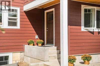 2460 Fourth Avenue, Rossland