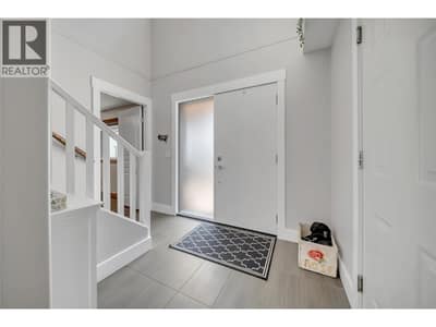 2310 Shannon Heights Place, West Kelowna