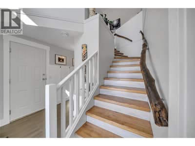 2310 Shannon Heights Place, West Kelowna