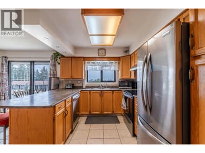 8704 Purves Road Unit# 8, Summerland