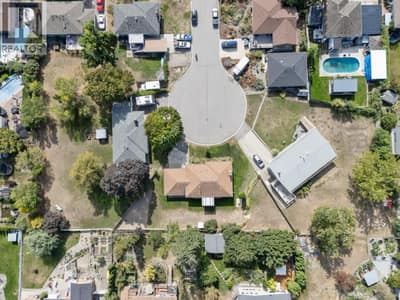 1442 Glenaire Middle Property