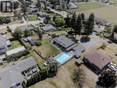 2715 Boucherie Road, West Kelowna