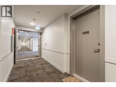 722 Valley Road Unit# 200, Kelowna