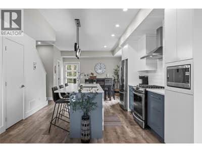 771 Raymer Avenue Unit# 2, Kelowna
