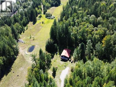 3360 Yellowhead Highway, Clearwater