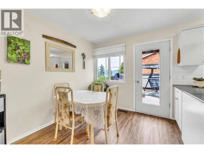 2887 Aberdeen Road, West Kelowna
