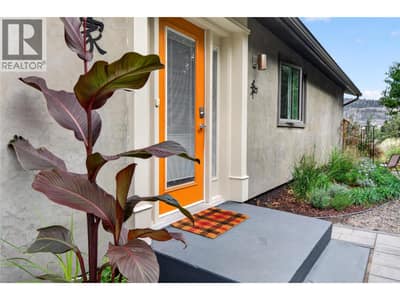 241 Oak Avenue, Kaleden