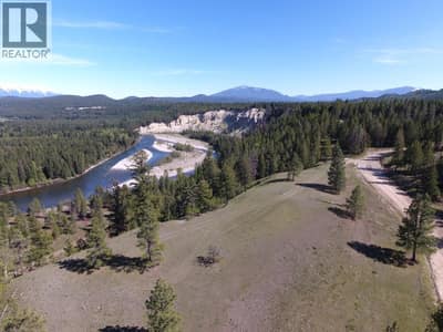 Bottom left is lot 21, middle is lot 20 (plateau lots)