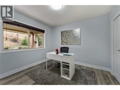 3516 Camelback Drive, Kelowna