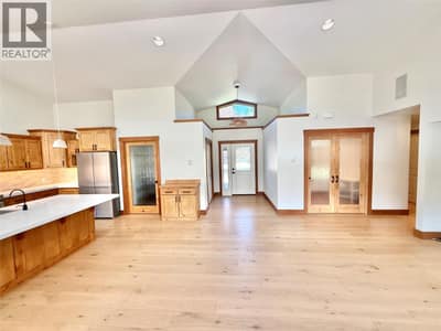 8170 Plotnikoff Road, Grand Forks