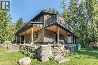809 Slocan Street, Slocan