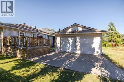 1122 11th Avenue, Fernie