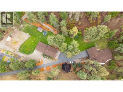6407 Simpson Road, Summerland