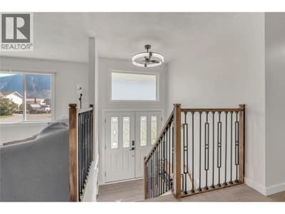 826 3rd Avenue, Keremeos