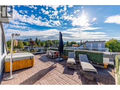 Private Roof Top Patio