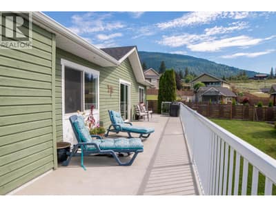 908 Purcell Crescent, Creston
