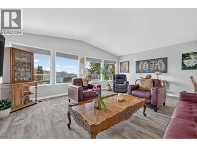 5868 MacGREGOR Road, Peachland
