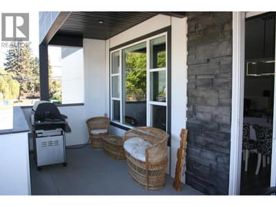 653 Cover Deck with Nat gas BBQ