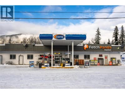 3643 Malakwa Road, Malakwa