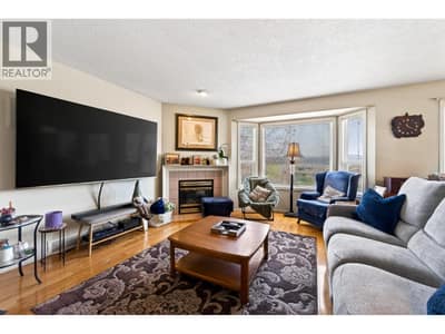 2022 PACIFIC Way Unit# 8, Kamloops