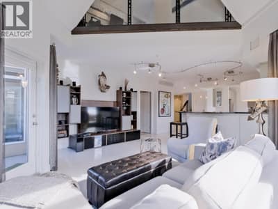 1088 Sunset Drive Unit# 221, Kelowna
