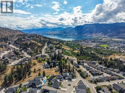 2703 HAWTHORN Drive, Penticton