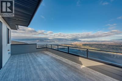 Roof Top Patio - w/ Hottub roughin