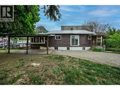 7440 3rd Street, Grand Forks