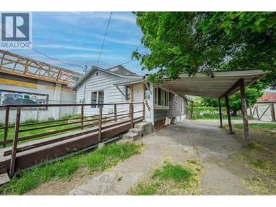 7440 3rd Street, Grand Forks