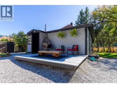 2946 Seaman Road, Falkland