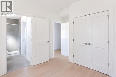 First floor bedrom/office