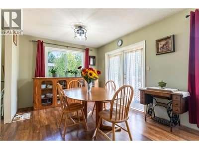 297 Chestnut Court, Logan Lake