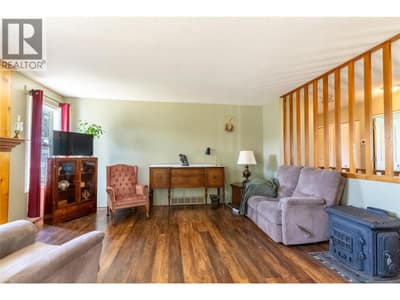 297 Chestnut Court, Logan Lake