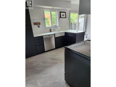 12261 Saunders Crescent, Summerland