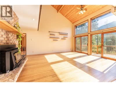 4681 GOAT RIVER  N Road, Arrow Creek